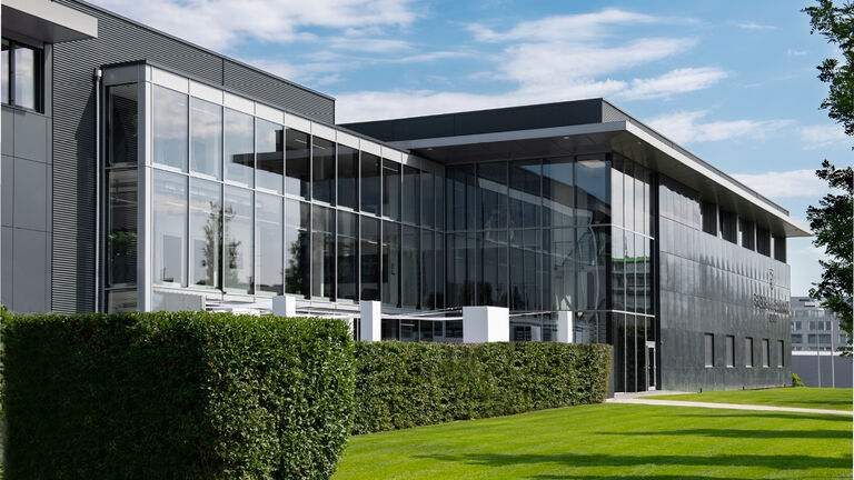 FREDERIQUE CONSTANT SERVICES